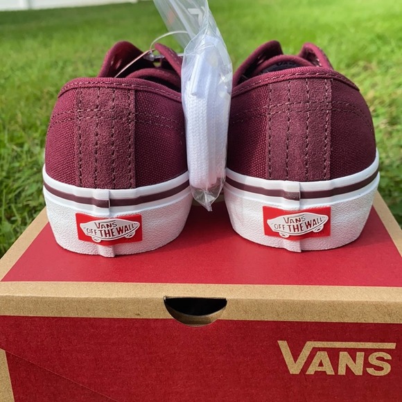 NWT/NIB Adult Vans Authentic Suede Pro Sneaker in Port (Sz 6.5 Men/ 8 Women) - Picture 6 of 12